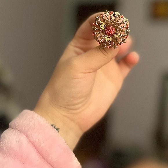 Pink Pin Rhinestones Cluster Brooch Goldtone 1.5 inch VINTAGE - Picture 4 of 4